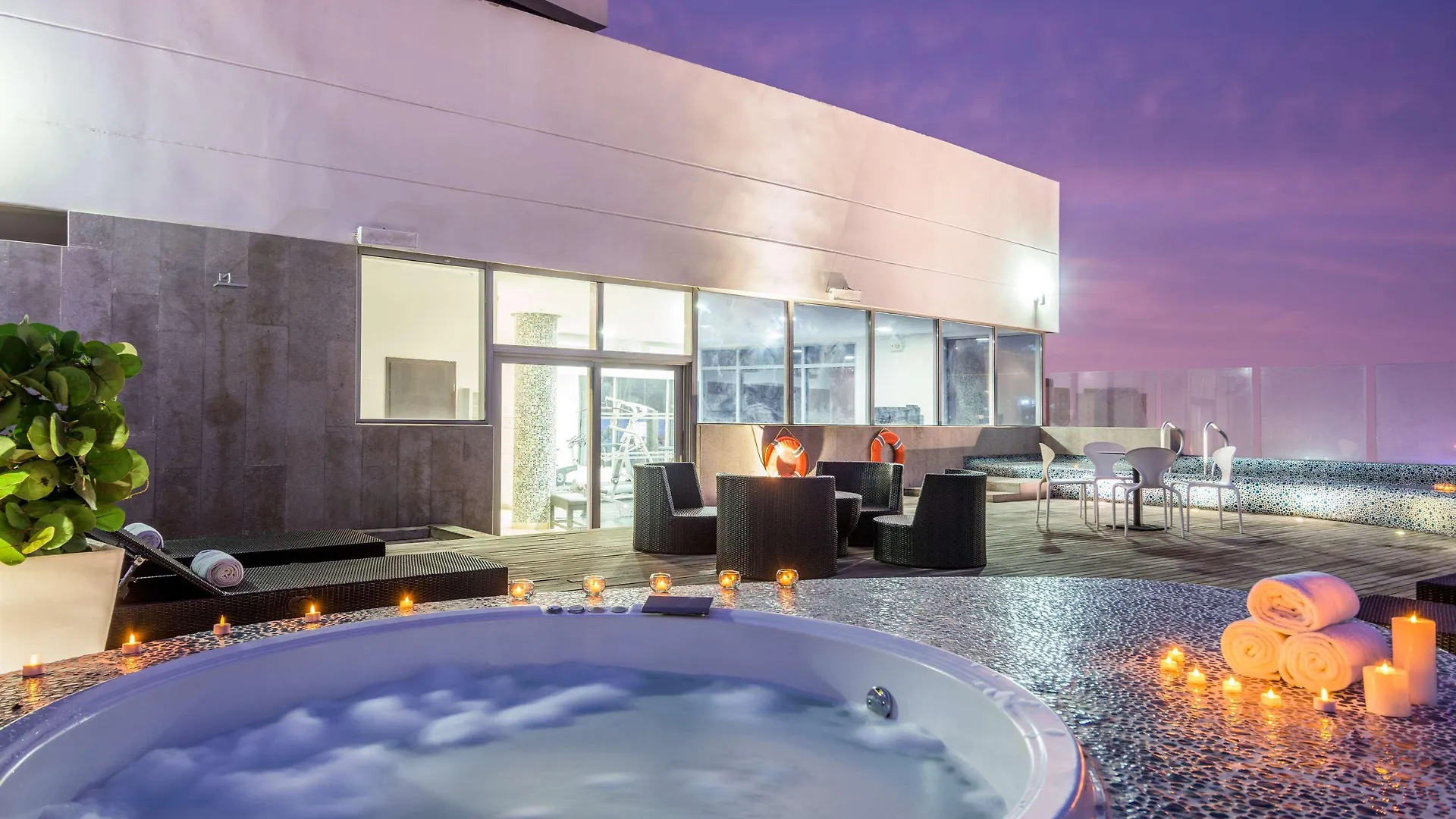 **** Hotel Nh Collection Royal Smartsuites Barranquilla  Colombia