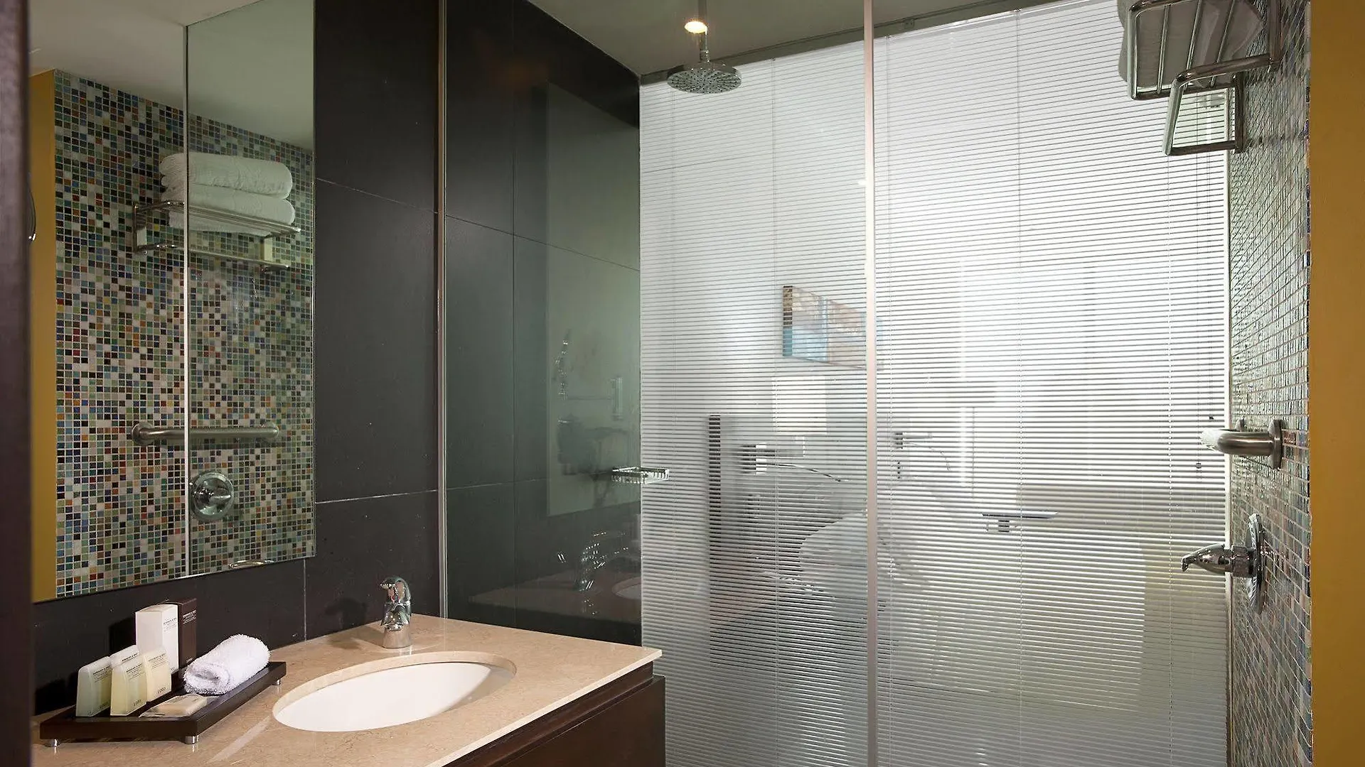 Nh Collection Royal Smartsuites Barranquilla  Colombia